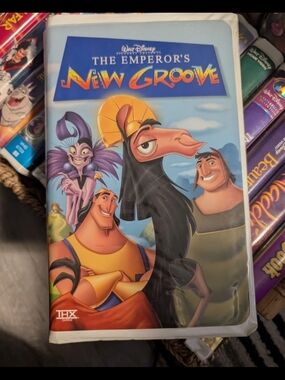 Walt Disney The Emperor's New Groove VHS - Colorful Character Cover